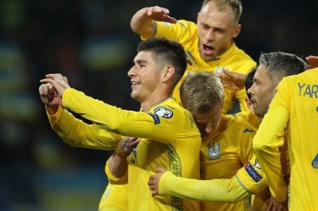 Сборная Украины победила команду Литвы и сделала еще один шаг к финальному турниру